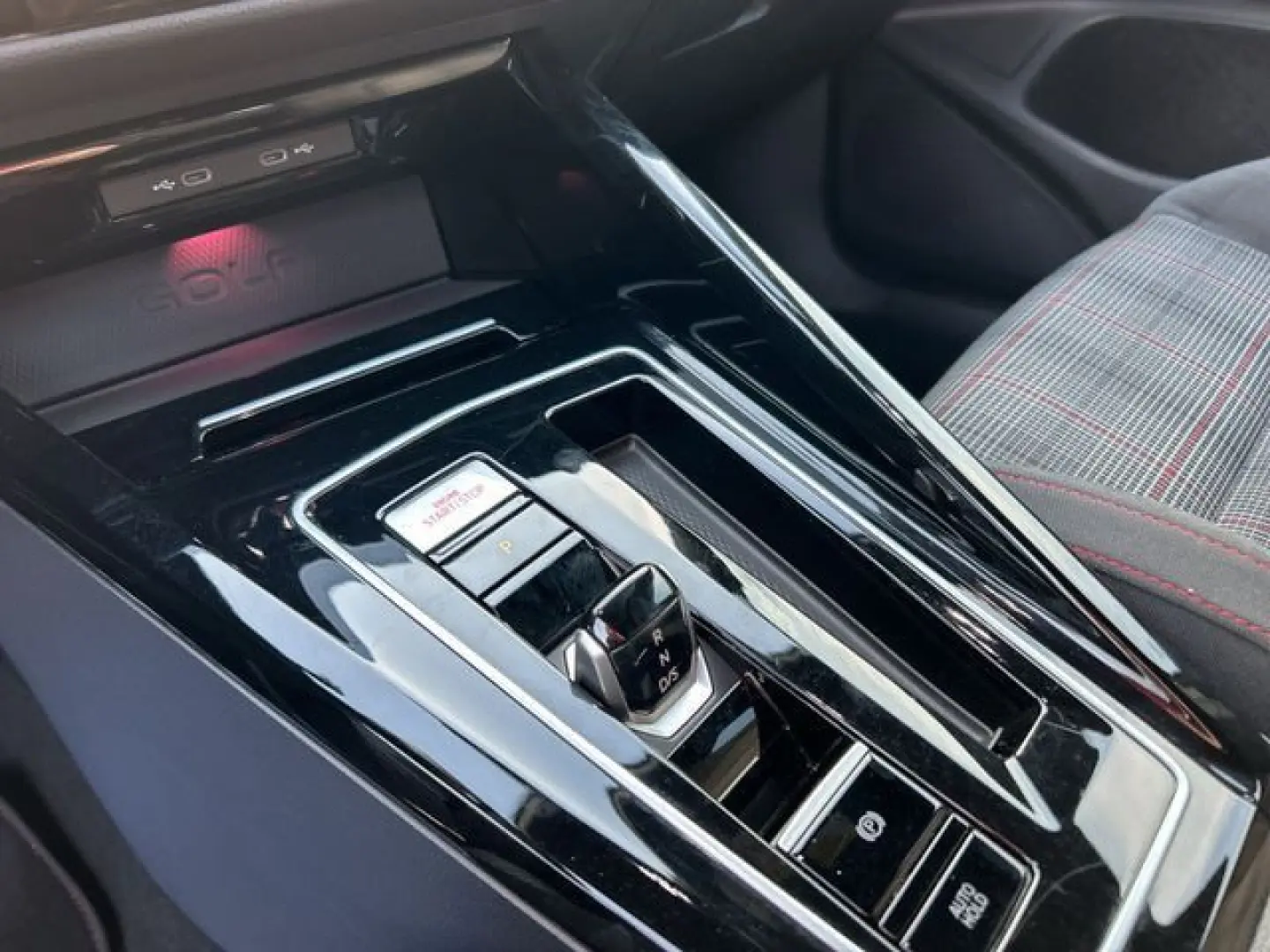Golf VIII GTI 2.0 TSI DSG+LED+NAVI+KAMERA+H&K+AC