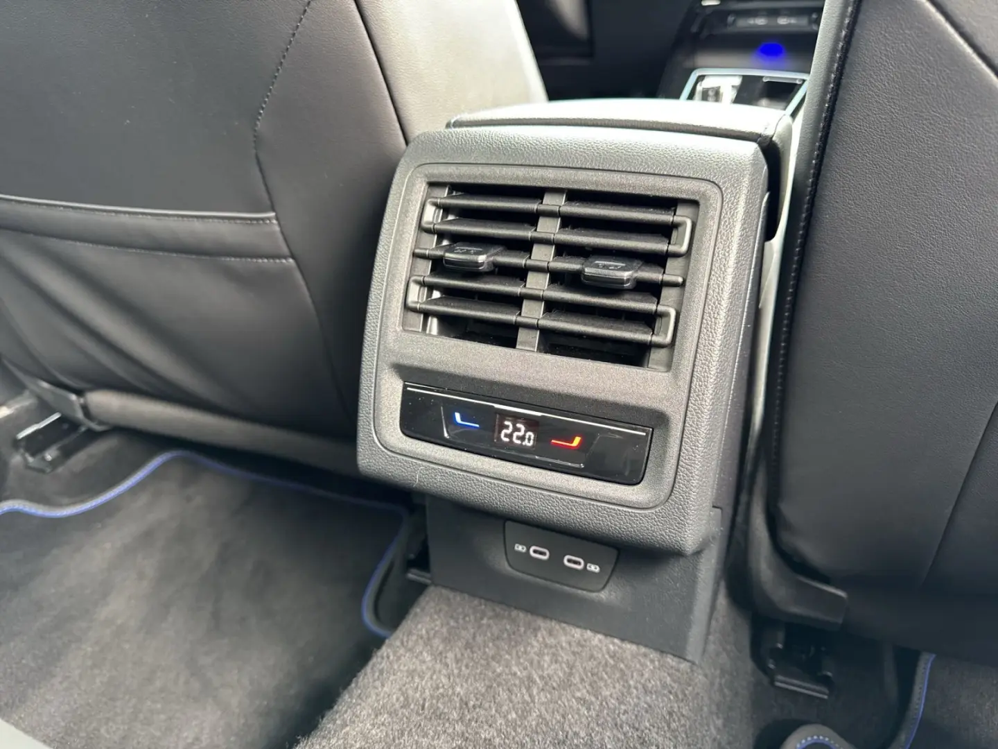 Golf R Performance Akrapovic/Pano/DCC/h&k/Leder/
