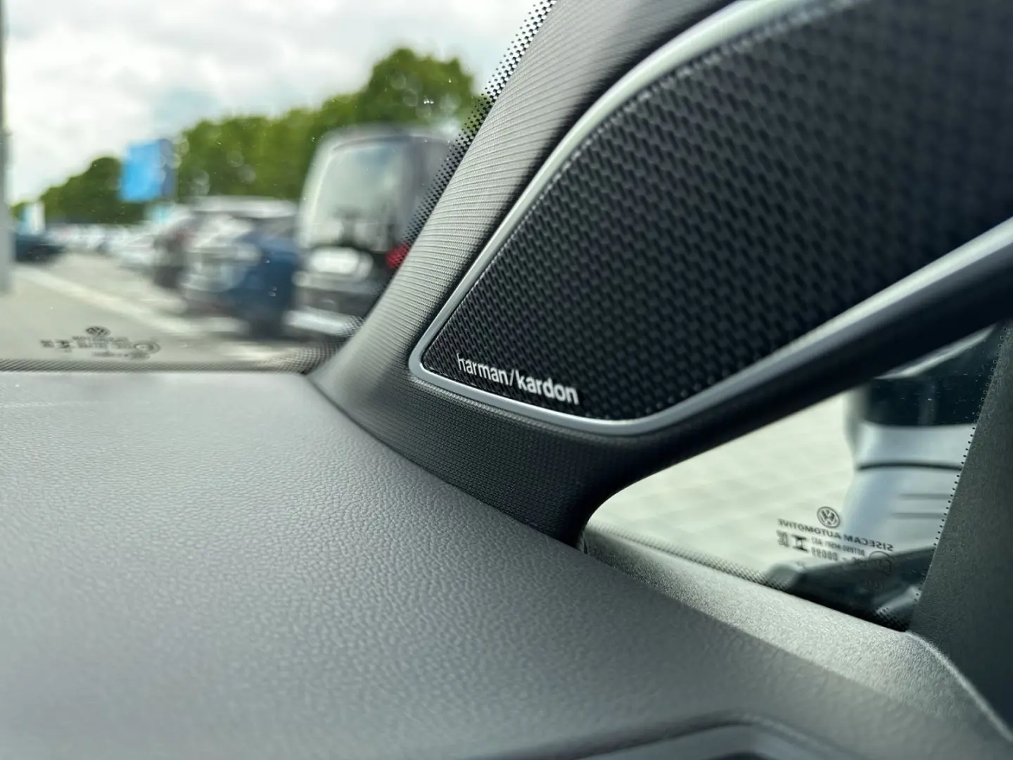 Golf R Performance Akrapovic/Pano/DCC/h&k/Leder/