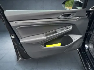 Golf R Performance Akrapovic/Pano/DCC/h&k/Leder/