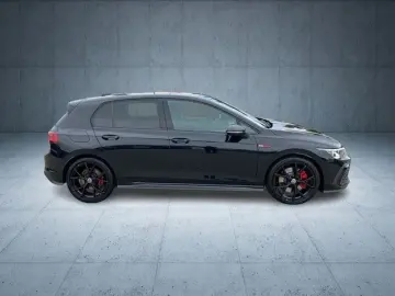 Golf VIII 2.0 TSI DSG GTI AHK LED LM19 NAVI PANO