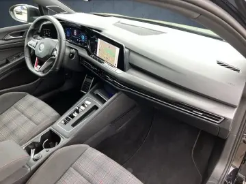 Golf VIII 2.0 TSI DSG GTI AHK LED LM19 NAVI PANO
