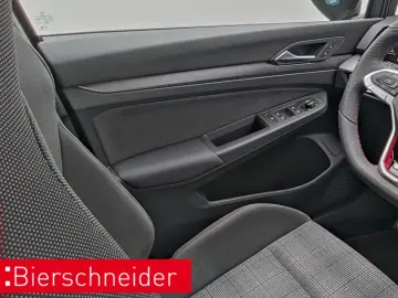 Golf GTI 8 2.0 TSI DSG BLACK STYLE IQ.LIGHT PANO