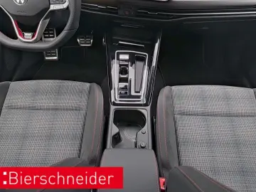 Golf GTI 8 2.0 TSI DSG BLACK STYLE IQ.LIGHT PANO