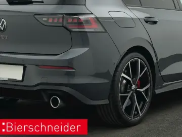 Golf GTI 8 2.0 TSI DSG BLACK STYLE IQ.LIGHT PANO