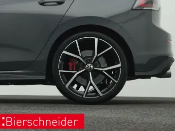 Golf GTI 8 2.0 TSI DSG BLACK STYLE IQ.LIGHT PANO