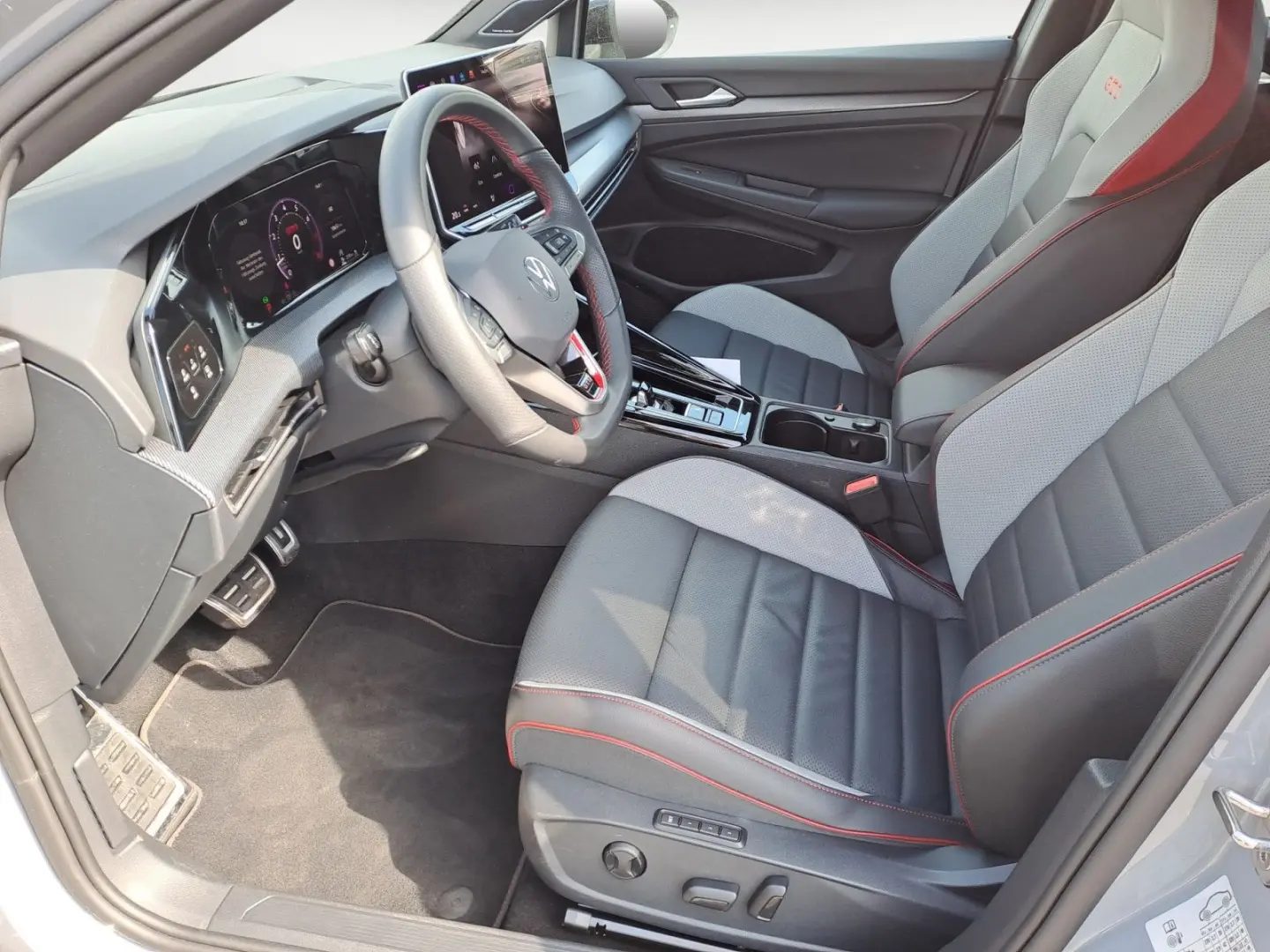 Golf GTI DSG Leder HUD HarmanKardon AHK Pano DCC