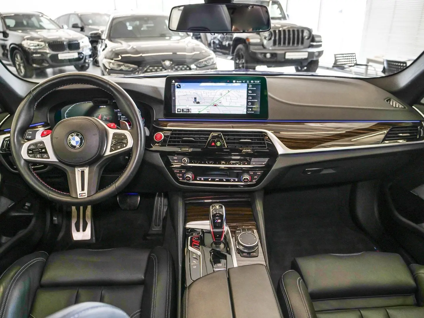 M5 Limousine M Driver's Package Aut Nav LED B&W 