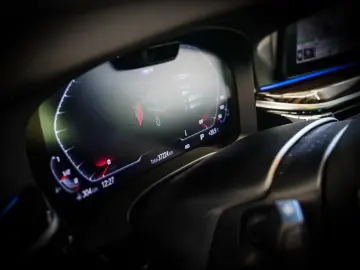 M5 Limousine M Driver's Package Aut Nav LED B&W 