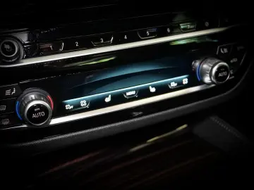 M5 Limousine M Driver's Package Aut Nav LED B&W 