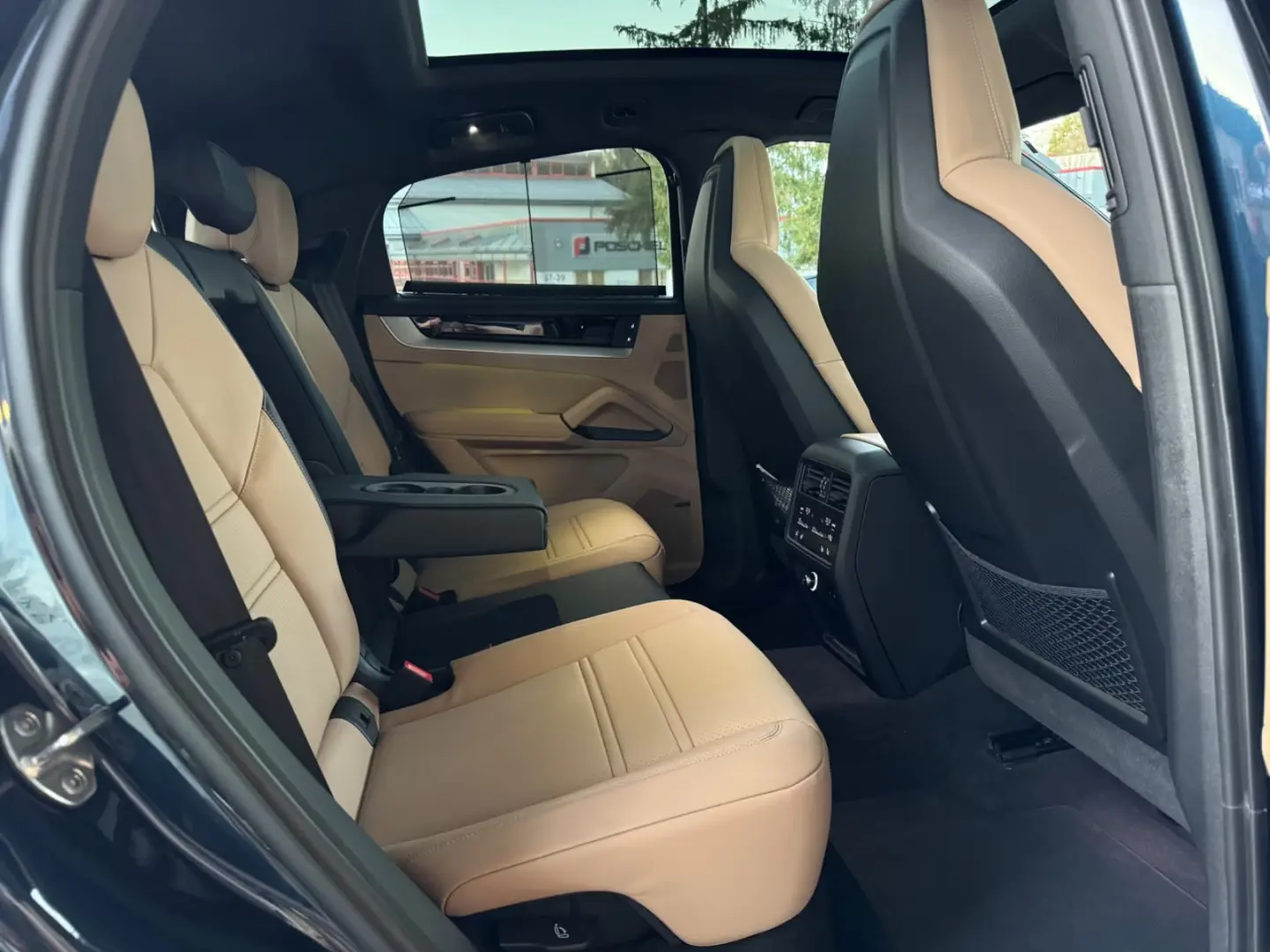 Porsche Cayenne Coupe E-Hybrid/2024/21