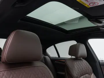540d xD M Sport Glasdach Kamer Laser HUD H/K 19
