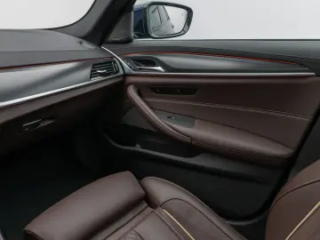 540d xD M Sport Glasdach Kamer Laser HUD H/K 19