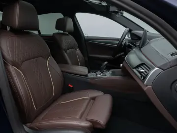 540d xD M Sport Glasdach Kamer Laser HUD H/K 19