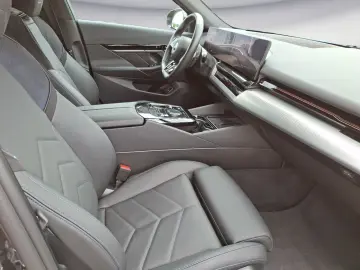 520d M Sportpaket Klimaaut. AHK Memory vorn