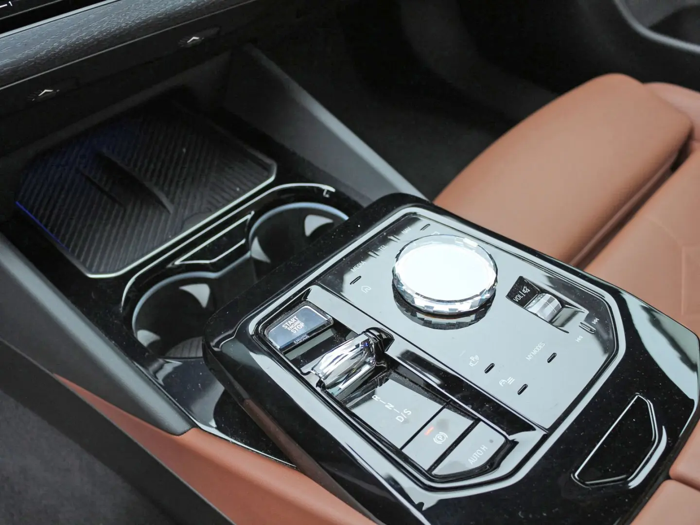 520d M Sportpaket AHK Pano STHZ Head-Up HK HiFi