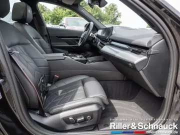 520d xDrive M-Sport HUD PANO 360° SITZBELÜFTUNG