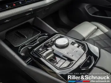 520d xDrive M-Sport HUD PANO 360° SITZBELÜFTUNG