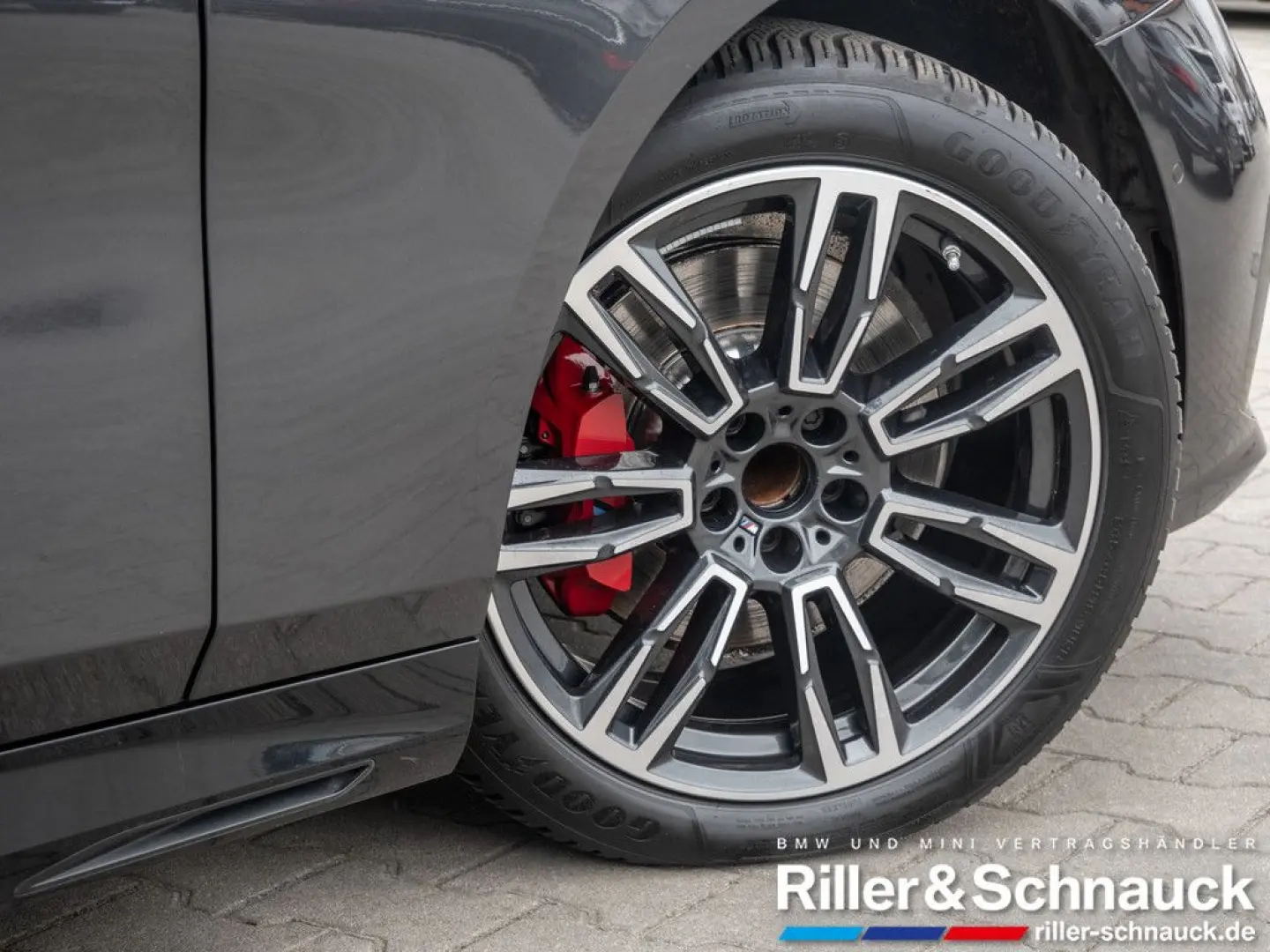 520d M-Sport STANDHZ SITZBELÜFTUNG LED PANO 360°