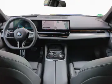 520d xD M SPORT LivePro AHK StHzg 360° HUD
