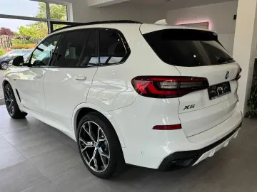 X5 xDrive 45 e M Sport