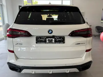 X5 xDrive 45 e M Sport
