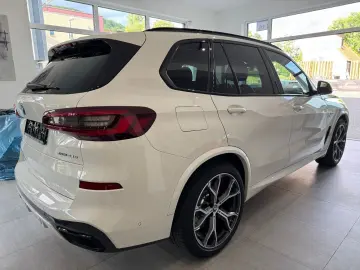 X5 xDrive 45 e M Sport