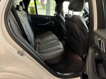 X5 xDrive 45 e M Sport
