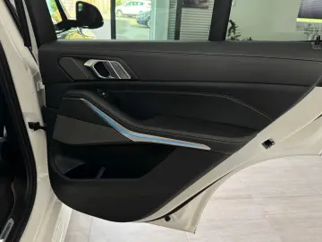 X5 xDrive 45 e M Sport