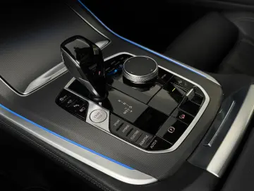 X5 xDrive 45 e M Sport