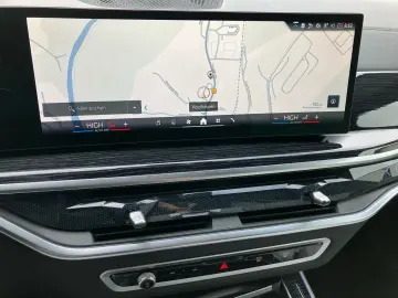 X5 xDrive30d M Sport Komfortsitze H/K PA 21''