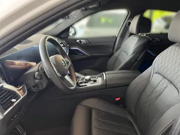 X6 xDrive 30d M SPORT/LED/AHK/PANO-DA/H&K