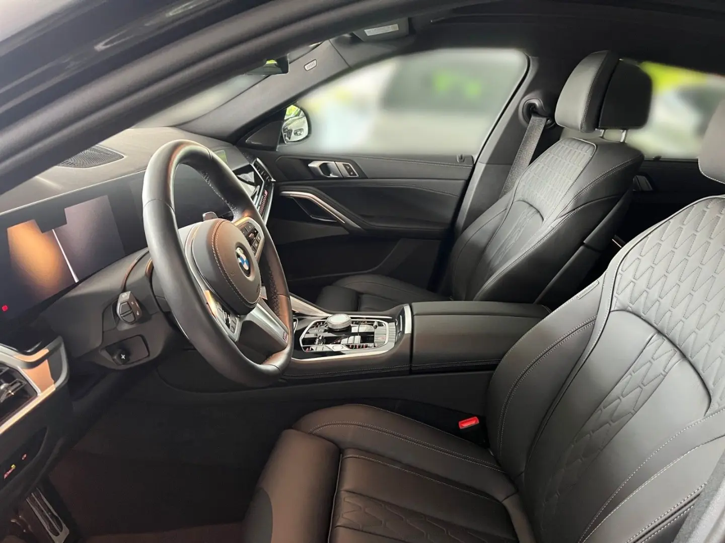 X6 xDrive 40d M SPORT/LED/AHK/PANO-DA/H&K