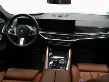 X6 30d M-Sport-Pro Pano B&W DA/PA-Pro StHz AHK