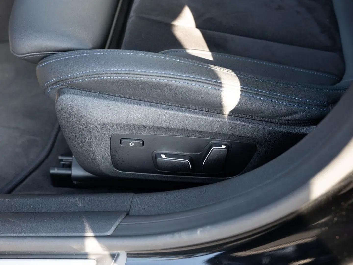 M440i Gran Coupe AHK LED ALUFELGEN 20 ZOLL NAVI
