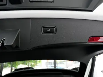 Porsche Cayenne Coupe E-Hybrid InnoDrive Luftfede