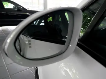 Porsche Cayenne Coupe E-Hybrid InnoDrive Luftfede