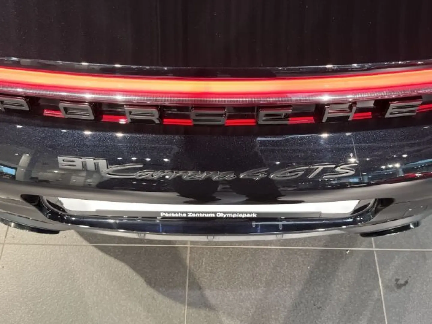 992 911 Carrera 4 GTS Cabrio BOSE Surround View