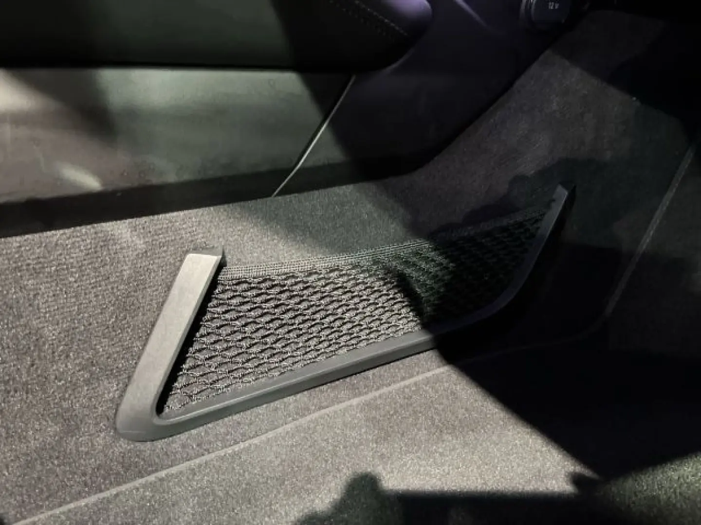 992 911 Carrera 4 GTS Cabrio BOSE Surround View