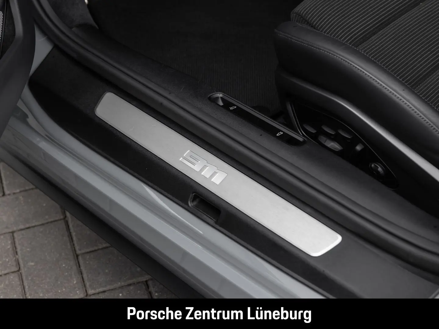 992 911 Turbo S Cabriolet Burmester LED-Matrix