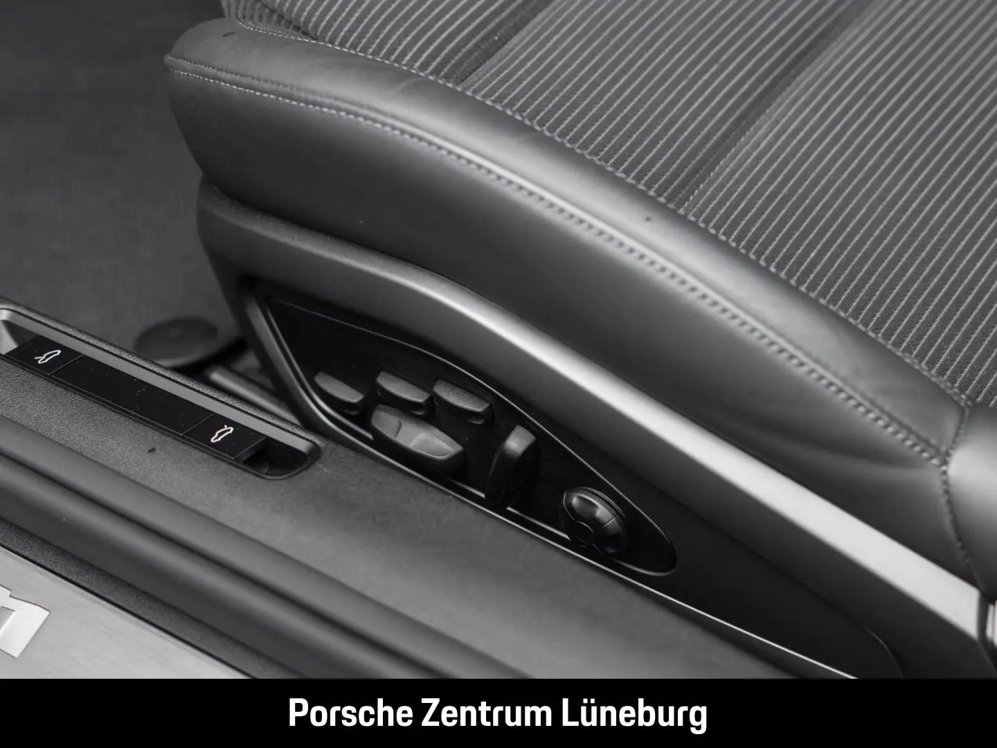 992 911 Turbo S Cabriolet Burmester LED-Matrix