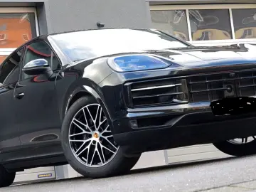 Porsche Cayenne Coupe Leder GRÜN Luft ACC BOSE