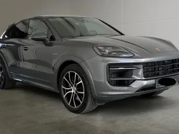 Porsche Cayenne Coupe E-Hybrid Chrono-Paket