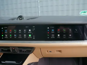 Porsche Cayenne Coupe E-Hybrid *P-DISPLAY