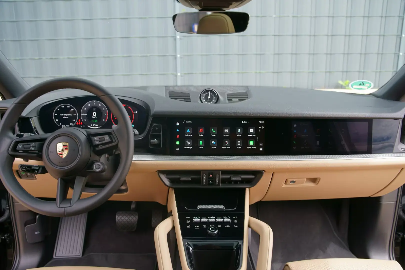 Porsche Cayenne Coupe E-Hybrid *P-DISPLAY