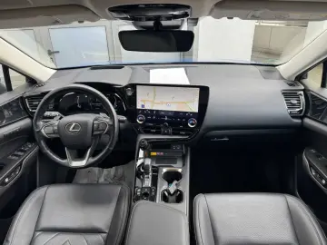 NX450h+ E-Four Executive Line * Interior & Techn