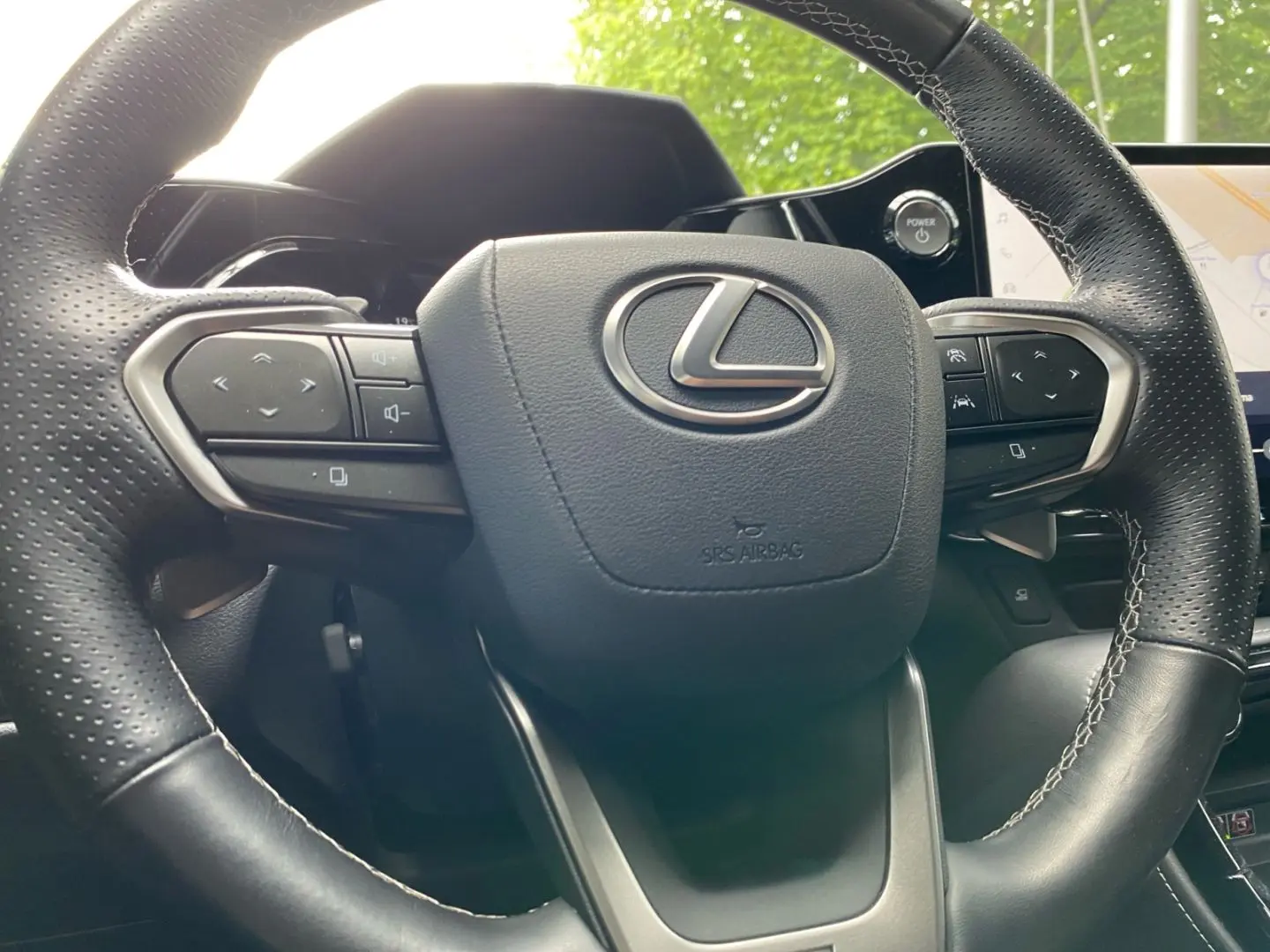 NX 450h+ E-FOUR F SPORT-Paket*360°*HuD*NAVI*SHZ