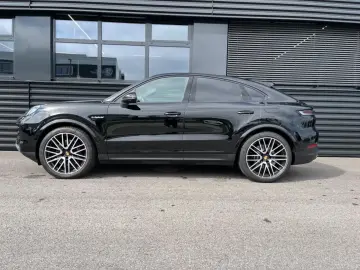 Porsche Cayenne Coupe E-Hybrid LUFT-BOSE-HEAD