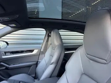 Porsche Cayenne Coupe E-Hybrid LUFT-BOSE-HEAD