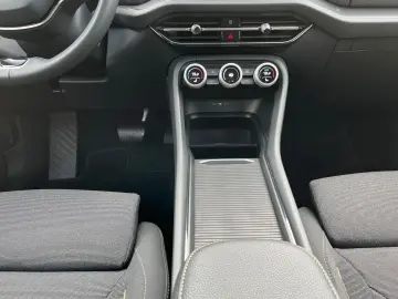Kodiaq Selection 2.0TDI 4x4 DSG AHK CAM LED NAVI